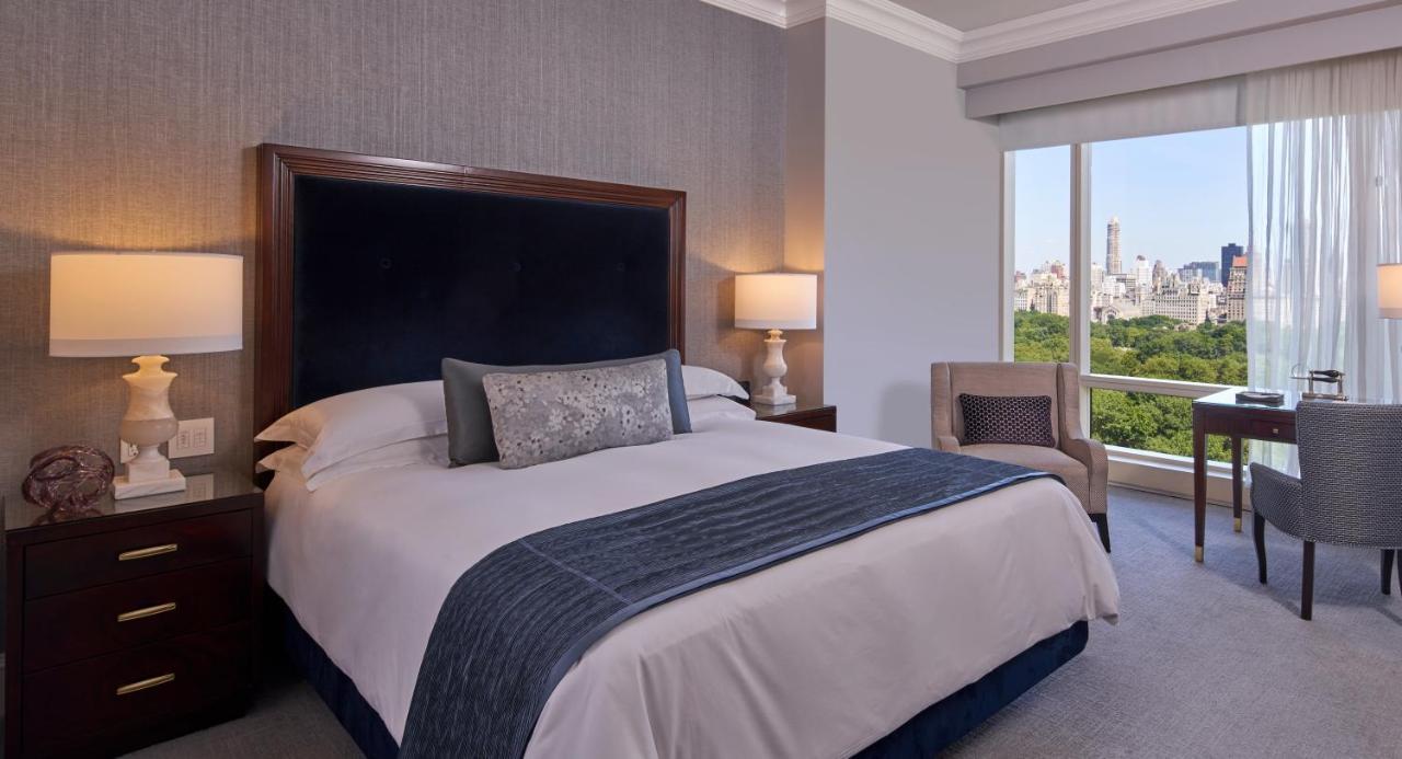 ทรัมป์ อินเตอร์เนชั่นแนล โฮเทล แอนด์ ทาวเวอร์ นิวยอร์ก Hotel ภายนอก รูปภาพ A bedroom at the Mandarin Oriental New York