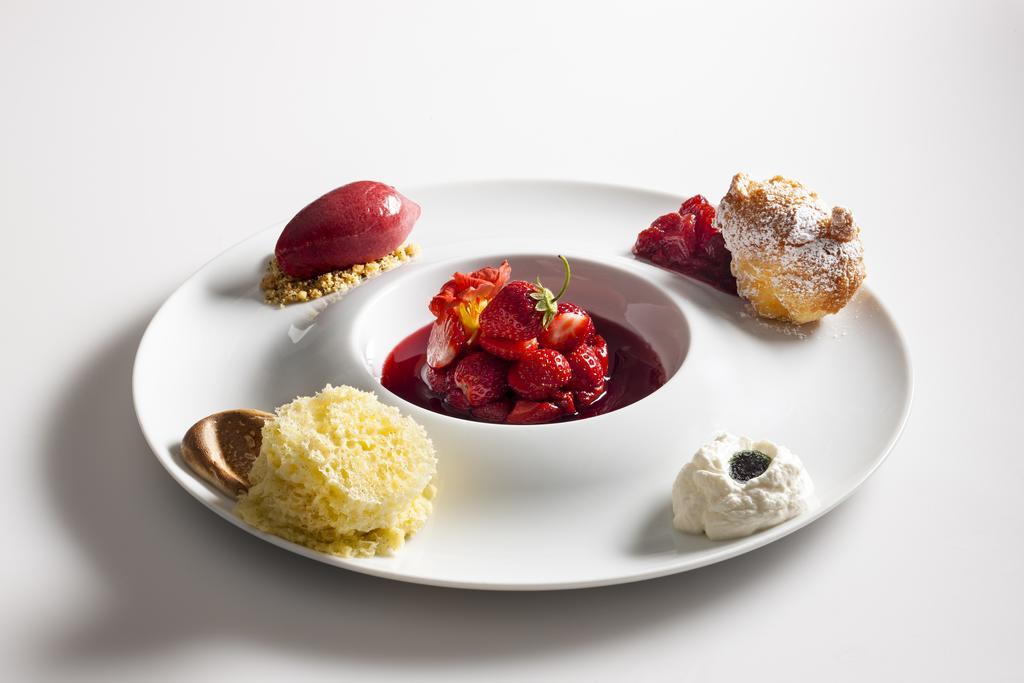 ทรัมป์ อินเตอร์เนชั่นแนล โฮเทล แอนด์ ทาวเวอร์ นิวยอร์ก Hotel ภายนอก รูปภาพ A dessert